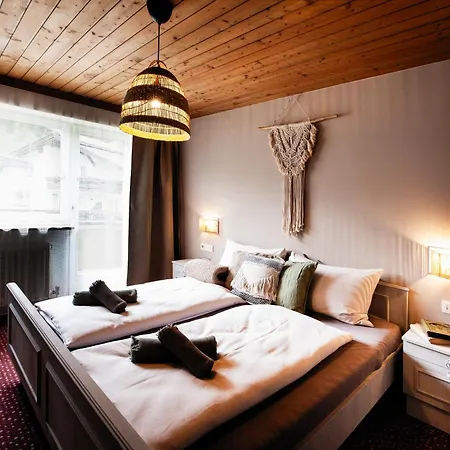 B&B Pinetree