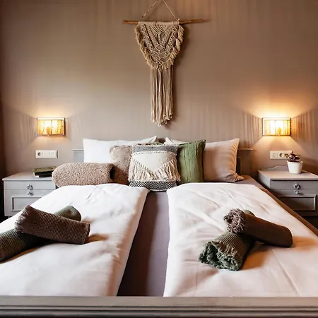 Bed & Breakfast Pinetree 3*