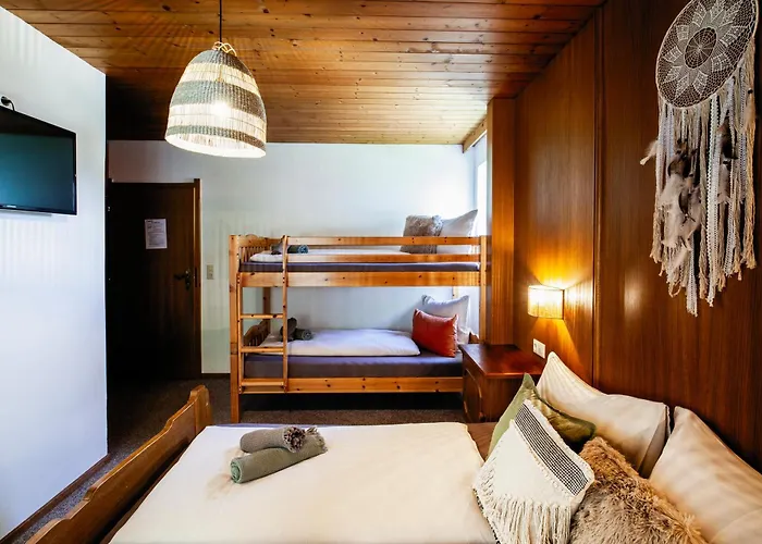 Pinetree Bed and breakfast 3*